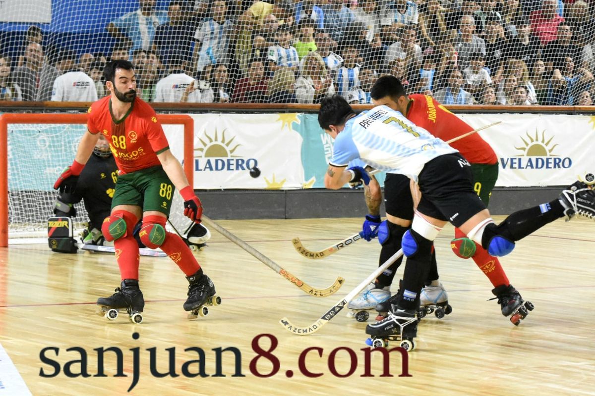Argentina le ganó a Portugal y gritó campeón del Mundial de hockey en San Juan. Fotos: Adrián Carrizo. 