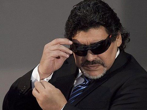 Acusan a la ex novia de Maradona de ejercer la prostitución
