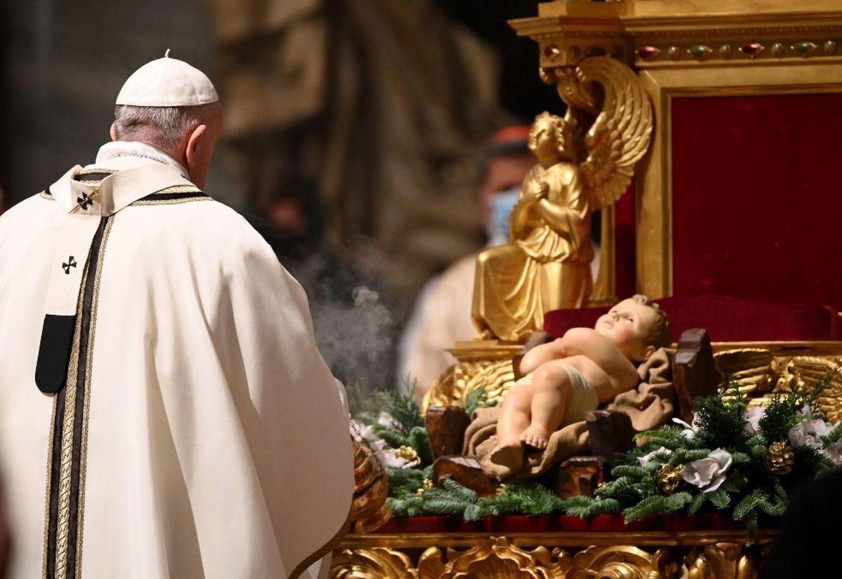 El Papa Francisco pidió rezar por Benedicto XVI: Está muy enfermo