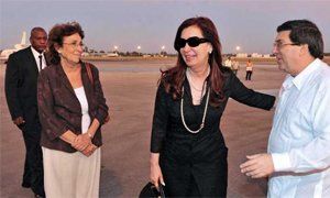Cristina verá a la familia Chávez y luego define cuánto se queda