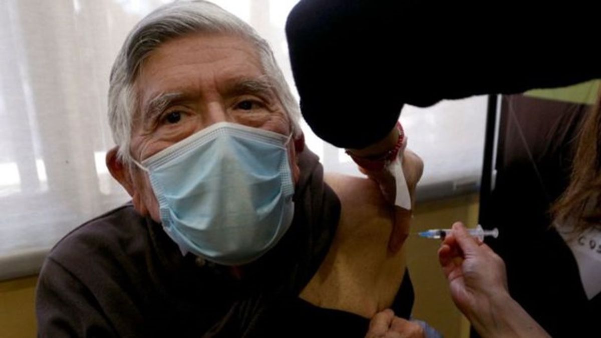 Aplicarán en Chile una cuarta dosis de vacuna anti-Covid a partir de febrero