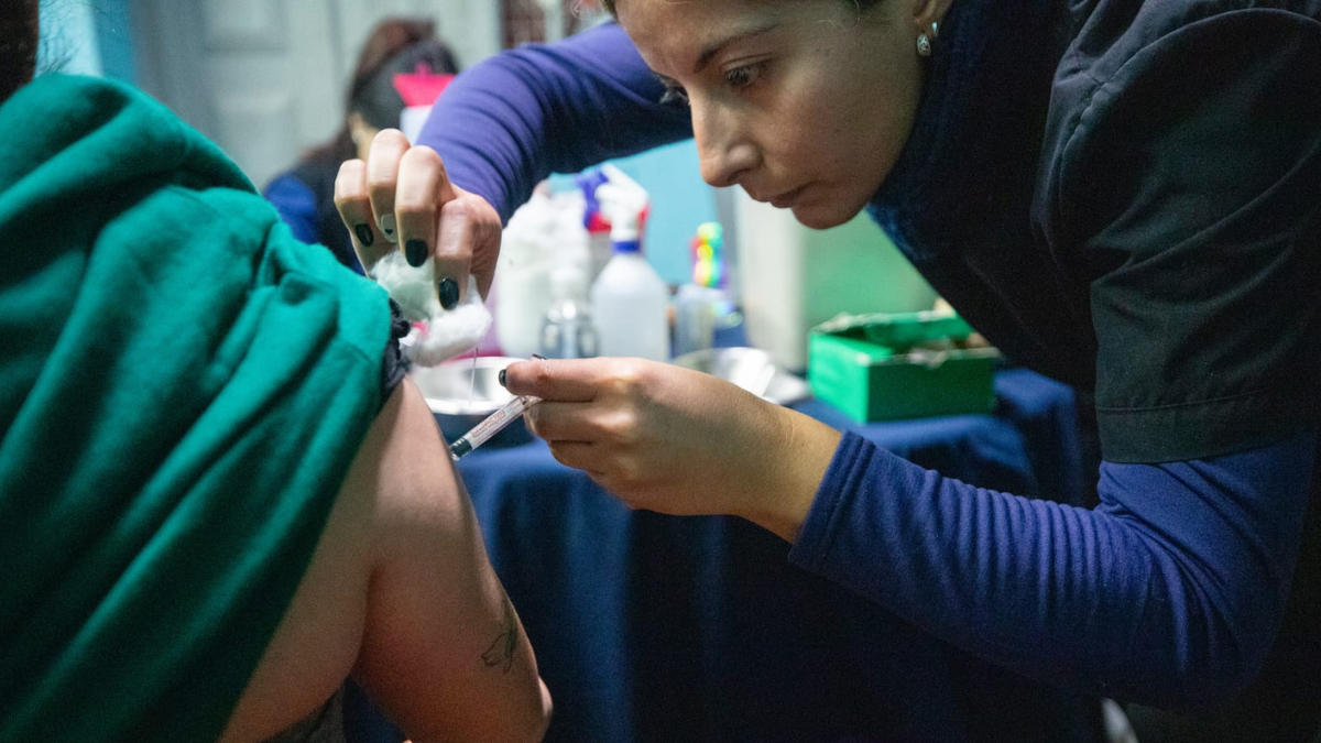 Capital acercó servicios de salud a vecinos de Villa Carolina