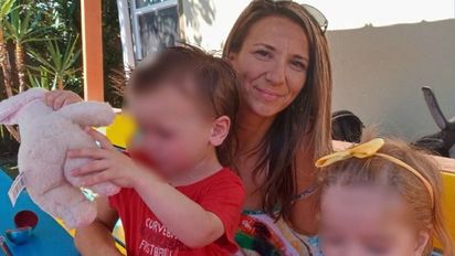 La historia de la mujer que encontraron muerta en un auto con sus hijos