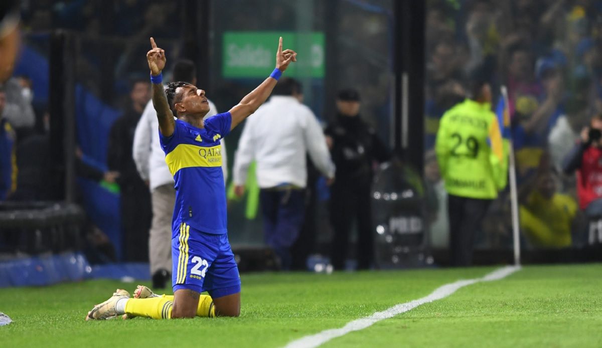 Sebastian Villa festeja el primer gol de Boca Juniors. Foto: Alejandro Santa Cruz (Télam).