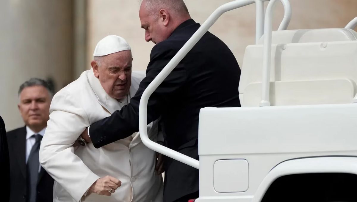 El papa Francisco mejora y podría volver al Vaticano