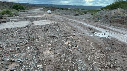 Creciente en Valle Fértil: tres familias quedaron varadas en las Sierras de  Chávez