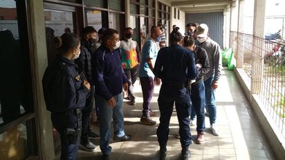 Detuvieron a 13 hinchas de Colón que estaban en pleno asado