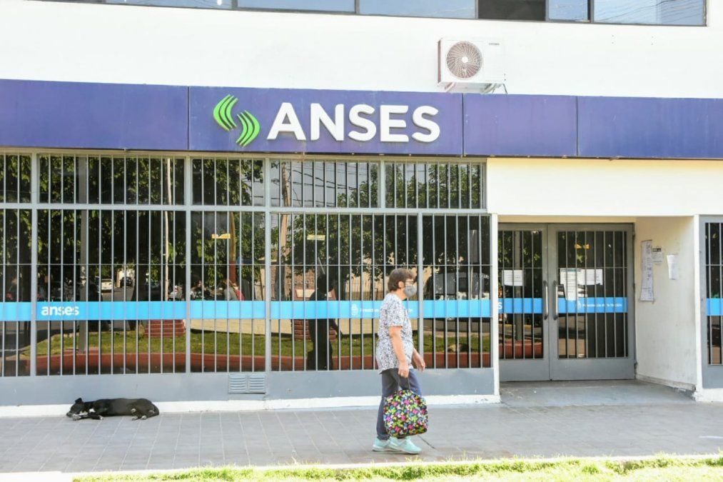 Este sábado, las oficinas de ANSES abrirán por la inscripción al Refuerzo