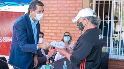 Desarrollo Humano entregó $13 millones en maquinarias a cooperativas