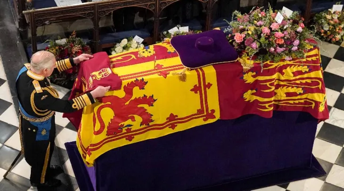 La reina Isabel II fue enterrada junto a su esposo Felipe de Edimburgo