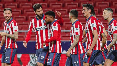 Atlético Madrid volvió a ganar y es puntero en la Liga de España. 