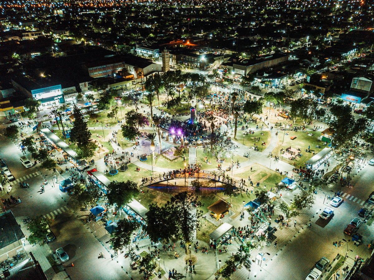 Orrego celebró el aniversario de Rawson y la remodelación de Plaza Centenario