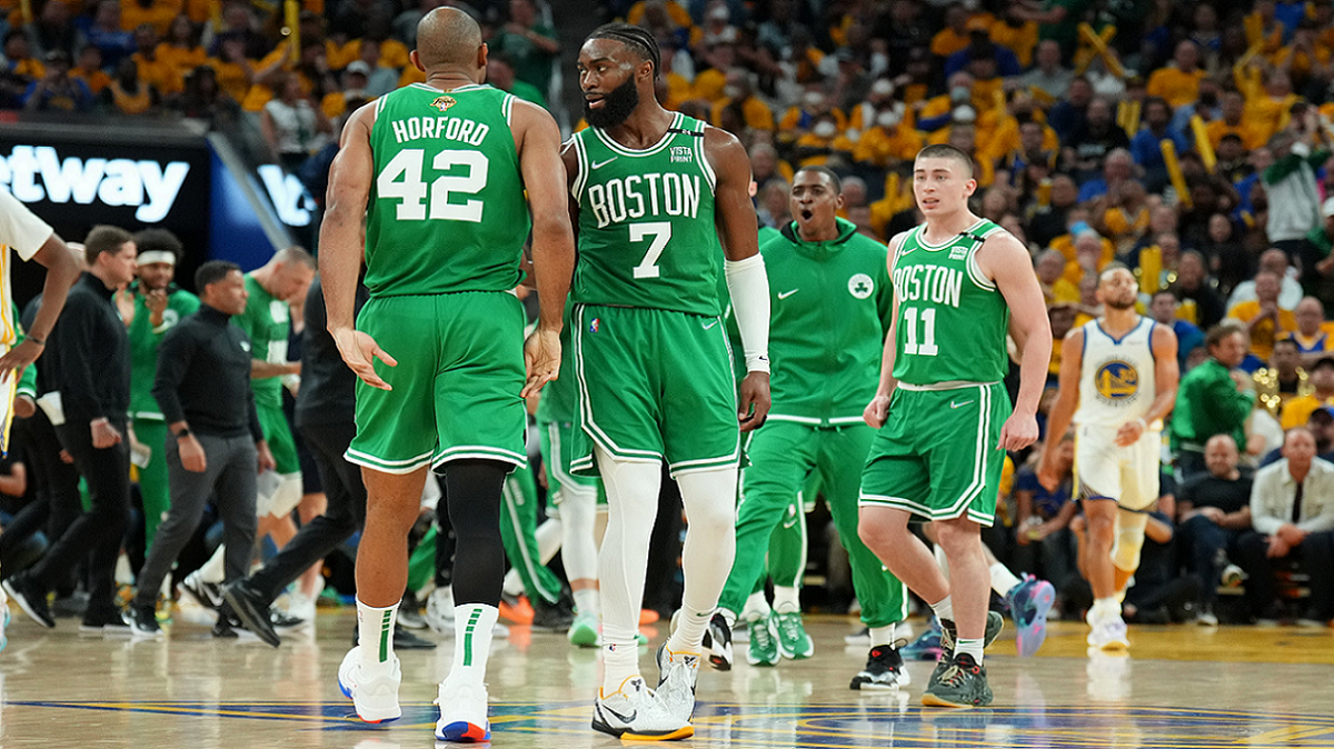 Boston derrotó a Golden State en la primera final de la NBA