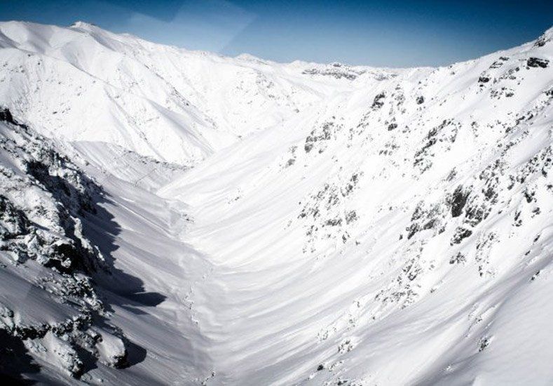 Temporal de nieve en Mendoza: Prohibieron la circulación en alta montaña por el riesgo de avalanchas
