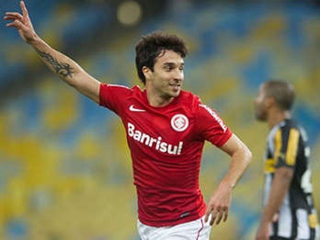 Scocco ya hace de las suyas: le anotó dos goles al líder Botafogo