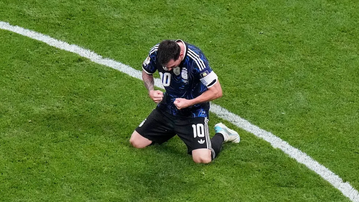 La imagen que emocionó al mundo: Messi, entre lágrimas, tras conseguir el pase a la final