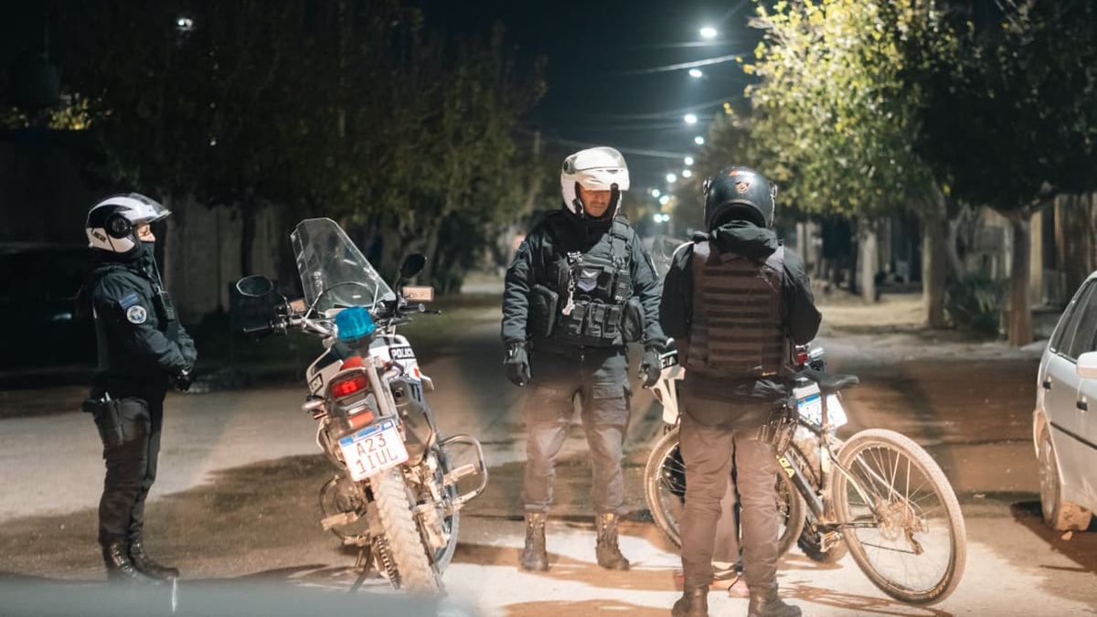 Detuvieron a más de 120 personas en distintos operativos preventivos de la Policía
