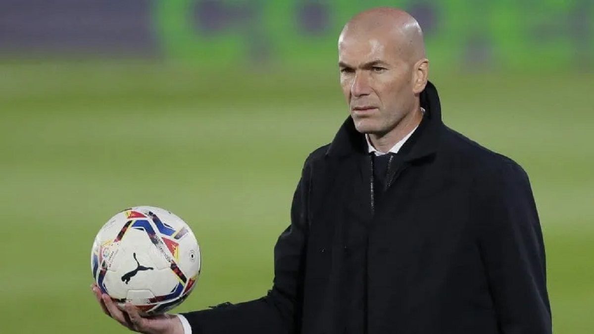 Por qué Zidane se bajaría de la carrera para dirigir a PSG