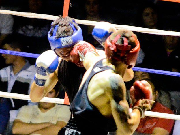 El Mocoroa tuvo una exitosa noche en su festival de boxeo amateur