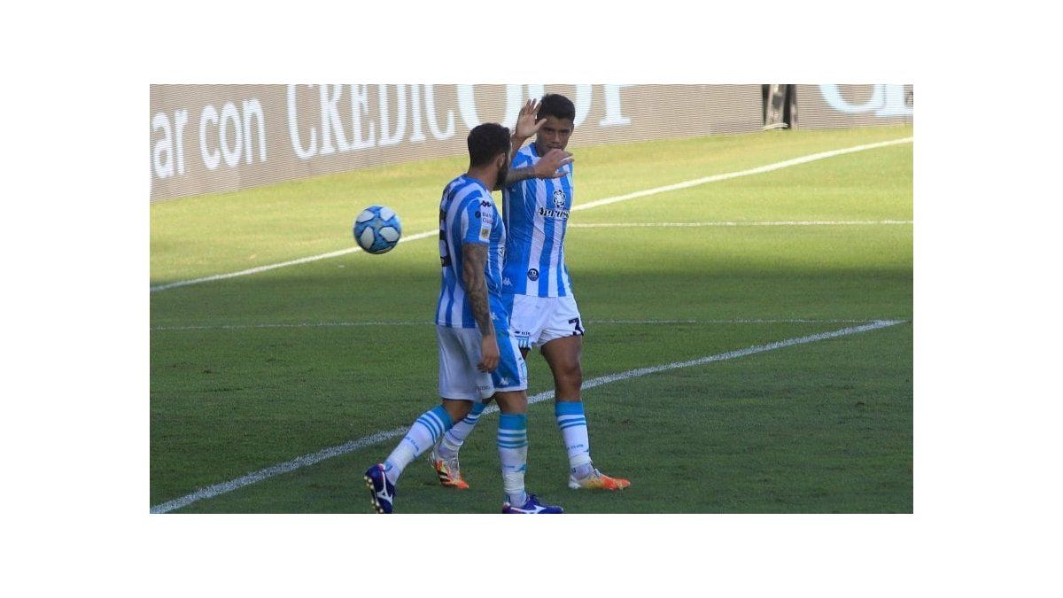 Racing cierra la fecha con Argentinos en Avellaneda