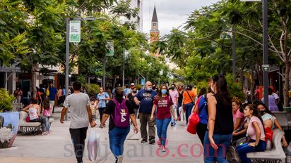 Día de la Madre: habrá promociones en más de 200 locales. Foto: Adrián Carrizo.