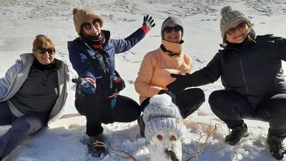 Turistas de Buenos Aires que llegaron a Barreal y conocieron la zona de la Laguna Congelada.