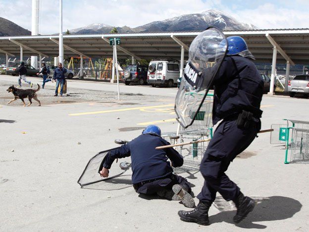Crisis en Bariloche: el gobierno nacional enviará 400 gendarmes