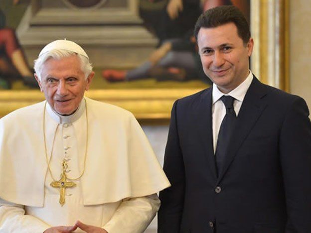 Benedicto XVI le dio el indulto al ex mayordomo acusado de espionaje