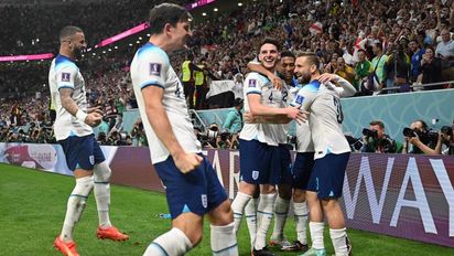 Inglaterra derrotó 3-0 a Gales.