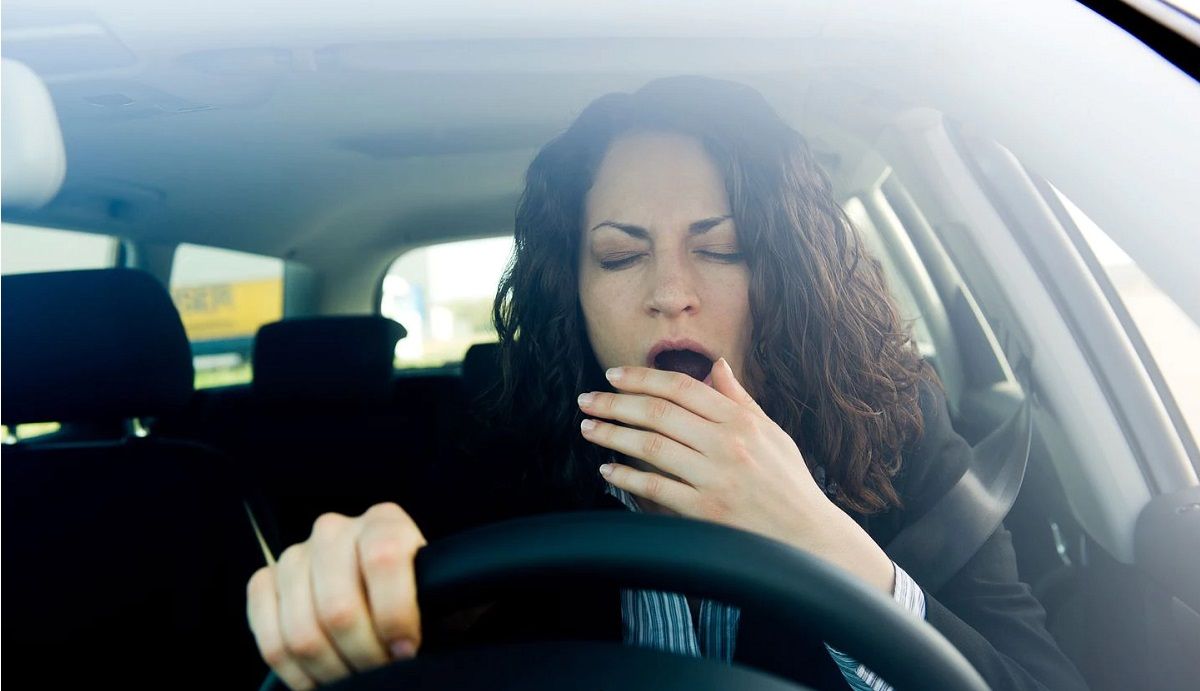 Conducir cansado es tan peligroso como estar alcoholizado