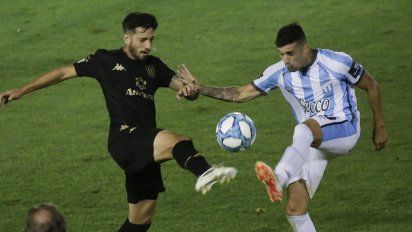 Atlético Tucumán venció a Racing y pasó a la segunda ronda de la Copa de la Liga. 
