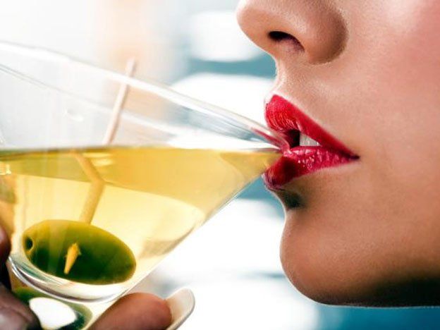 El consumo de alcohol aumenta riesgo de cáncer de mama