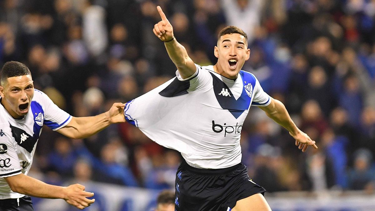Vélez le ganó un partidazo a Talleres en la ida de la serie
