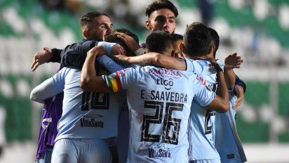 Bolivar venció a Arsenal por 2 a 1.