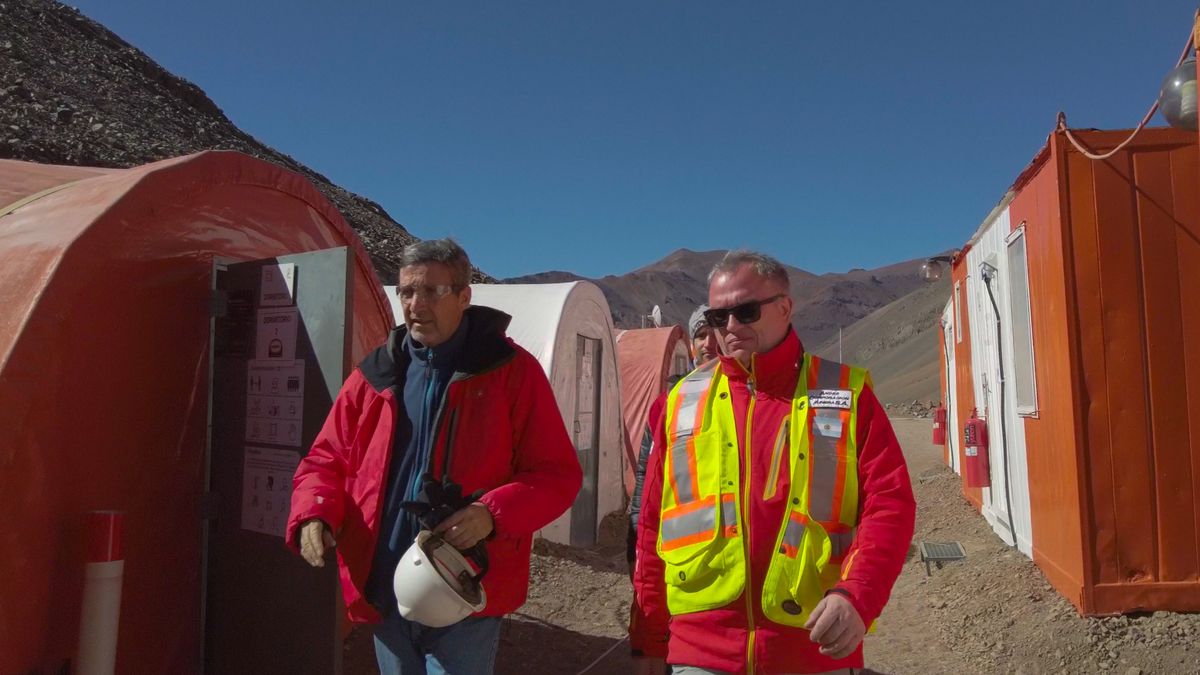El ministro de Minería realizó una inspección en el proyecto Los Azules