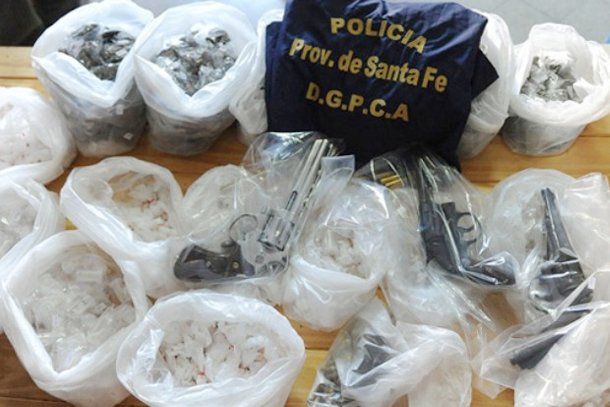 Cayeron narcotraficantes armados y con drogas en la ciudad de Rosario
