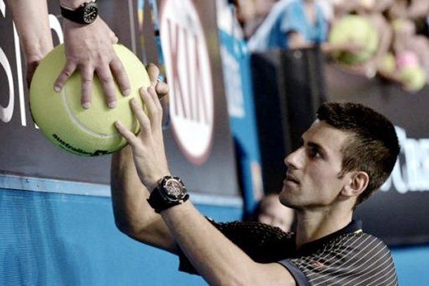 Australia: Djokovic aplastó a Ferrer y avanzó a la final