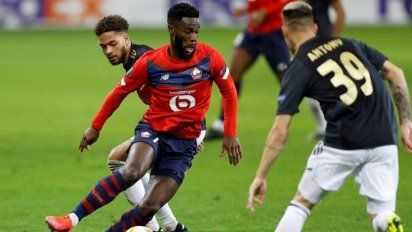 Ajax derrotó 2 a 1 al Lille en Francia.