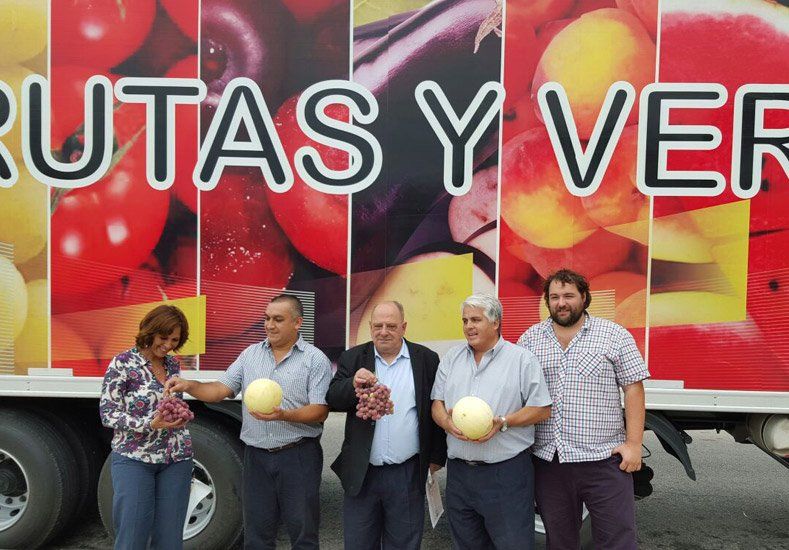 Con un nuevo camión, relanzan el programa de Frutas  Verduras