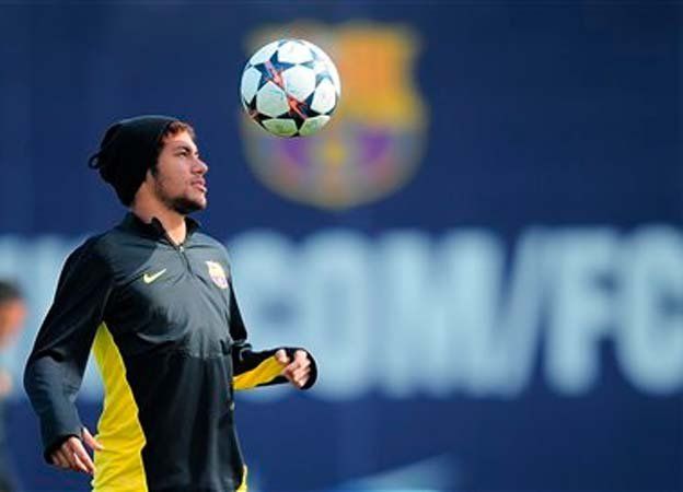 Martino atribuyó a lo extradeportivo el bajón futbolístico de Neymar