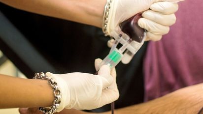 Por el bajo stock de plasma, convocan a donar a recuperados de Covid 